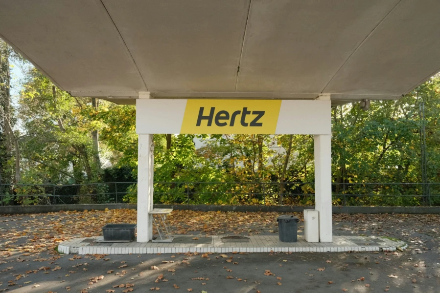 hertz car rental, avis budget group logo