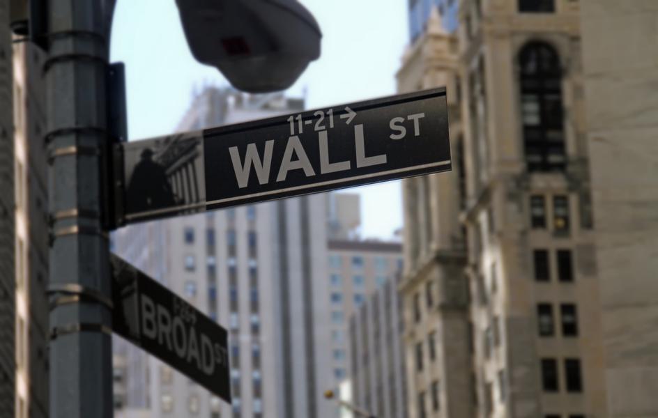 Wall Street open: Dow Jones opens in red