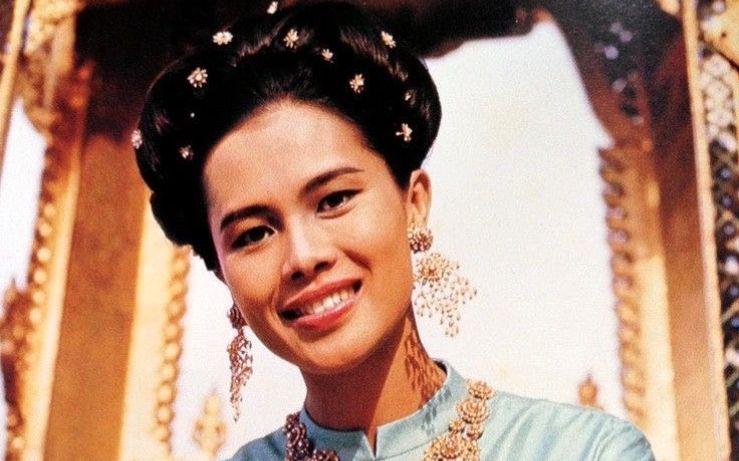 A billion-dollar monarchy: How queen Sirikit put Thai silk on the global stage