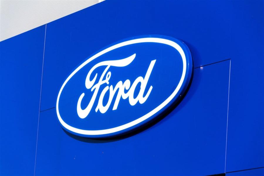 Ford Sign dealership 