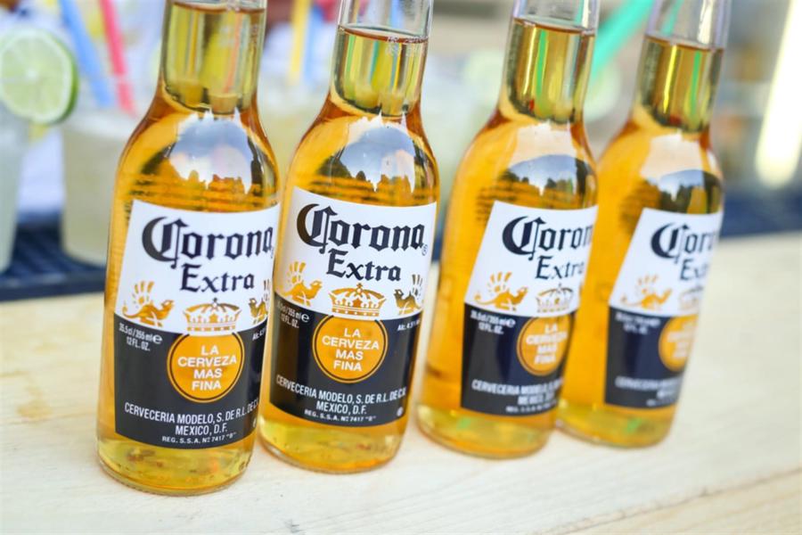 Corona Sunsets Session party in Zagreb, Croatia — Stock Editorial Photography